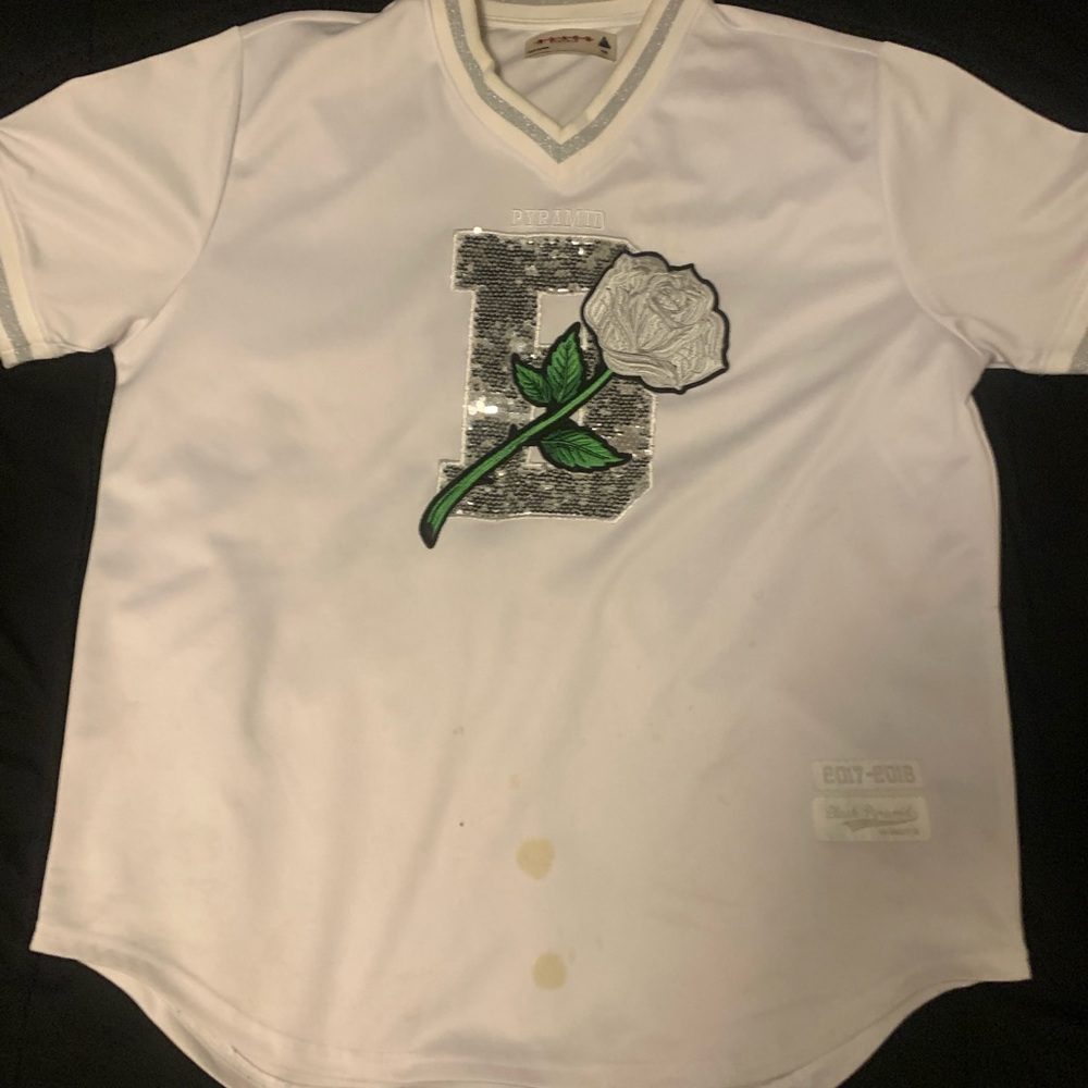 White Black Pyramid shirt XXXL